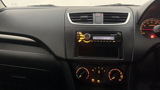 Used 2014 Maruti Suzuki Swift [2011-2017] VXi Petrol Manual interior MUSIC SYSTEM & AC CONTROL VIEW