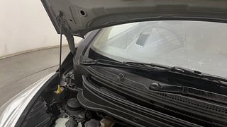 Used 2016 Hyundai Eon [2011-2018] Era + Petrol Manual engine ENGINE RIGHT SIDE HINGE & APRON VIEW
