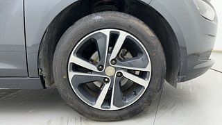 Used 2020 Tata Altroz XZ 1.5 Diesel Manual tyres RIGHT FRONT TYRE RIM VIEW
