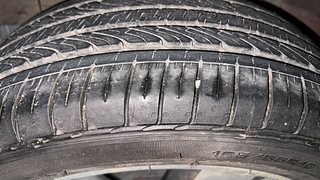 Used 2016 Hyundai i20 Active [2015-2020] 1.2 S Petrol Manual tyres RIGHT REAR TYRE TREAD VIEW