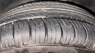 Used 2013 Volkswagen Polo [2010-2014] Highline1.2L (P) Petrol Manual tyres LEFT REAR TYRE TREAD VIEW