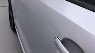 Used 2015 Volkswagen Polo [2015-2019] Highline1.2L (P) Petrol Manual dents MINOR DENT