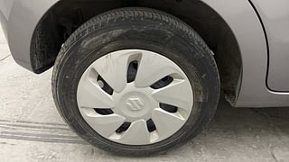 Used 2015 Maruti Suzuki Celerio ZXI AMT Petrol Automatic tyres RIGHT REAR TYRE RIM VIEW