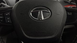 Used 2020 Tata Tiago [2016-2020] Revotron XZ Petrol Manual top_features Airbags