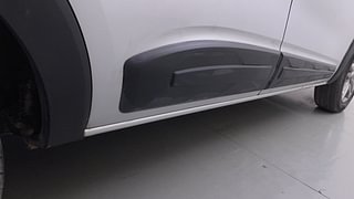 Used 2020 Renault Triber RXZ AMT Petrol Automatic dents MINOR DENT