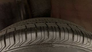 Used 2015 Ford Figo [2010-2015] Duratorq Diesel EXI 1.4 Diesel Manual tyres RIGHT REAR TYRE TREAD VIEW