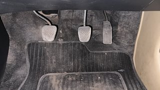 Used 2016 Honda Mobilio [2014-2017] S Diesel Diesel Manual interior PEDALS VIEW