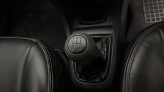 Used 2014 Maruti Suzuki Swift [2011-2017] VXi Petrol Manual interior GEAR  KNOB VIEW