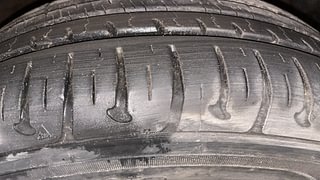 Used 2019 Hyundai Grand i10 [2017-2020] Sportz 1.2 Kappa VTVT Petrol Manual tyres RIGHT FRONT TYRE TREAD VIEW