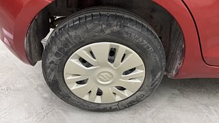 Used 2014 Maruti Suzuki Swift [2011-2017] VXi Petrol Manual tyres RIGHT REAR TYRE RIM VIEW