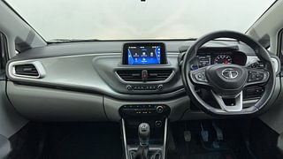 Used 2020 Tata Altroz XZ 1.5 Diesel Manual interior DASHBOARD VIEW