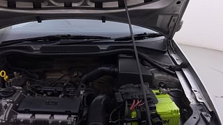 Used 2015 Volkswagen Polo [2015-2019] Highline1.2L (P) Petrol Manual engine ENGINE LEFT SIDE HINGE & APRON VIEW
