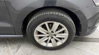 Used 2015 Volkswagen Polo [2014-2020] Highline 1.5 (D) Diesel Manual tyres RIGHT FRONT TYRE RIM VIEW