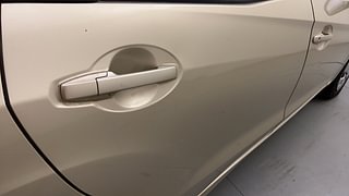 Used 2016 Honda Mobilio [2014-2017] S Diesel Diesel Manual dents MINOR SCRATCH