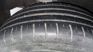 Used 2019 maruti-suzuki Baleno Zeta CVT Petrol Petrol Automatic tyres RIGHT REAR TYRE TREAD VIEW