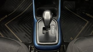 Used 2018 Maruti Suzuki Ignis [2017-2020] Alpha AMT Petrol Petrol Automatic interior GEAR  KNOB VIEW