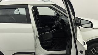 Used 2021 Hyundai Venue [2019-2022] SX 1.0  Turbo iMT Petrol Manual interior RIGHT SIDE FRONT DOOR CABIN VIEW