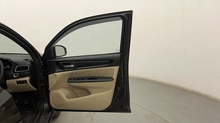 Used 2019 Honda Amaze [2018-2021] 1.2 VX i-VTEC Petrol Manual interior RIGHT FRONT DOOR OPEN VIEW