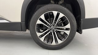 Used 2023 MG Motors Hector Plus Savvy Pro 1.5 Turbo Petrol CVT 6 STR Petrol Automatic tyres LEFT REAR TYRE RIM VIEW