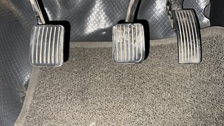 Used 2016 Hyundai Grand i10 [2013-2017] Sportz 1.2 Kappa VTVT Petrol Manual interior PEDALS VIEW
