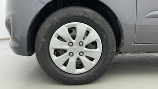 Used 2011 Hyundai i10 Sportz 1.2 Petrol + CNG (Outside Fitted) Petrol+cng Manual tyres LEFT FRONT TYRE RIM VIEW