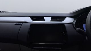 Used 2020 Renault Triber RXZ AMT Petrol Automatic top_features Integrated (in-dash) music system