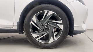 Used 2021 Hyundai New i20 Asta 1.0 Turbo IMT Petrol Manual tyres RIGHT FRONT TYRE RIM VIEW