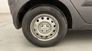 Used 2013 Hyundai i10 [2010-2016] Era Petrol Petrol Manual tyres RIGHT REAR TYRE RIM VIEW