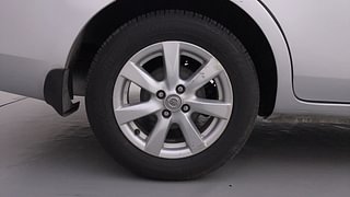 Used 2014 Nissan Sunny [2011-2014] XV Petrol Manual tyres RIGHT REAR TYRE RIM VIEW