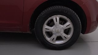 Used 2012 Hyundai i20 [2008-2012] Sportz 1.2 Petrol Manual tyres RIGHT FRONT TYRE RIM VIEW