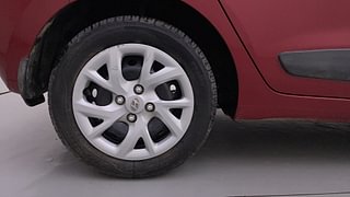 Used 2019 Hyundai Grand i10 [2017-2020] Sportz 1.2 Kappa VTVT Petrol Manual tyres RIGHT REAR TYRE RIM VIEW