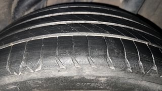 Used 2019 Hyundai Verna [2017-2020] 1.6 VTVT SX + AT Petrol Automatic tyres LEFT REAR TYRE TREAD VIEW