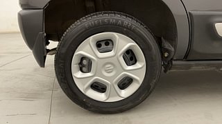 Used 2023 maruti-suzuki S-Presso VXI Plus Petrol Manual tyres RIGHT REAR TYRE RIM VIEW