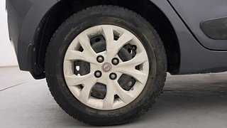 Used 2016 Hyundai Grand i10 [2013-2017] Sportz 1.2 Kappa VTVT Petrol Manual tyres RIGHT REAR TYRE RIM VIEW
