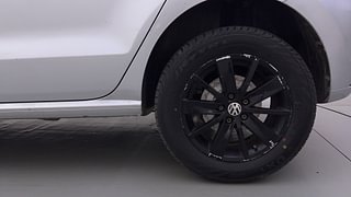 Used 2015 Volkswagen Polo [2015-2019] Highline1.2L (P) Petrol Manual tyres LEFT REAR TYRE RIM VIEW