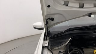 Used 2017 Volkswagen Polo [2015-2019] Highline1.2L (P) Petrol Manual engine ENGINE RIGHT SIDE HINGE & APRON VIEW
