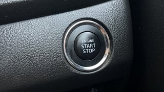 Used 2022 Maruti Suzuki Baleno [2019-2022] Zeta Petrol Petrol Manual top_features Keyless start