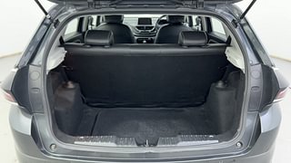 Used 2020 Tata Altroz XZ 1.5 Diesel Manual interior DICKY INSIDE VIEW