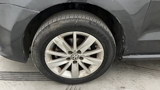 Used 2015 Volkswagen Polo [2014-2020] Highline 1.5 (D) Diesel Manual tyres LEFT FRONT TYRE RIM VIEW