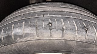 Used 2019 Maruti Suzuki Baleno [2015-2019] Alpha AT Petrol Petrol Automatic tyres RIGHT REAR TYRE TREAD VIEW