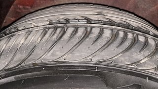 Used 2012 Hyundai i20 [2008-2012] Sportz 1.2 Petrol Manual tyres RIGHT REAR TYRE TREAD VIEW