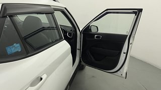 Used 2021 Hyundai Venue [2019-2022] SX 1.0  Turbo iMT Petrol Manual interior RIGHT FRONT DOOR OPEN VIEW