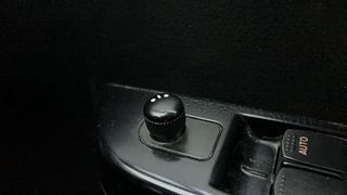 Used 2017 Maruti Suzuki Wagon R 1.0 [2010-2019] VXi Petrol Manual top_features Adjustable ORVM