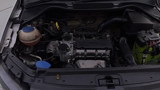 Used 2015 Volkswagen Polo [2015-2019] Highline1.2L (P) Petrol Manual engine ENGINE RIGHT SIDE VIEW