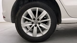 Used 2017 Volkswagen Polo [2015-2019] Highline1.2L (P) Petrol Manual tyres RIGHT REAR TYRE RIM VIEW