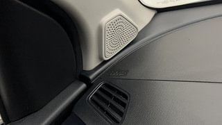 Used 2022 Tata Tiago XZA+ AMT Petrol Automatic top_features Airbags