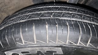 Used 2023 Renault Triber RXT Petrol Manual tyres RIGHT FRONT TYRE TREAD VIEW