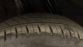 Used 2022 Renault Kwid RXL 1.0 SCE Petrol Manual tyres RIGHT REAR TYRE TREAD VIEW