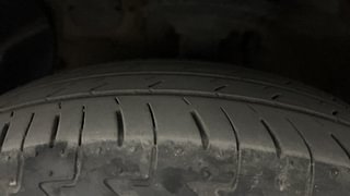 Used 2020 Hyundai Grand i10 [2017-2020] Asta 1.2 Kappa VTVT Petrol Manual tyres LEFT FRONT TYRE TREAD VIEW