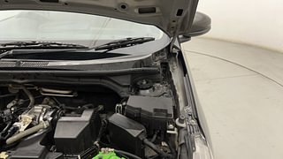 Used 2019 Honda Amaze [2018-2021] 1.2 VX i-VTEC Petrol Manual engine ENGINE LEFT SIDE HINGE & APRON VIEW